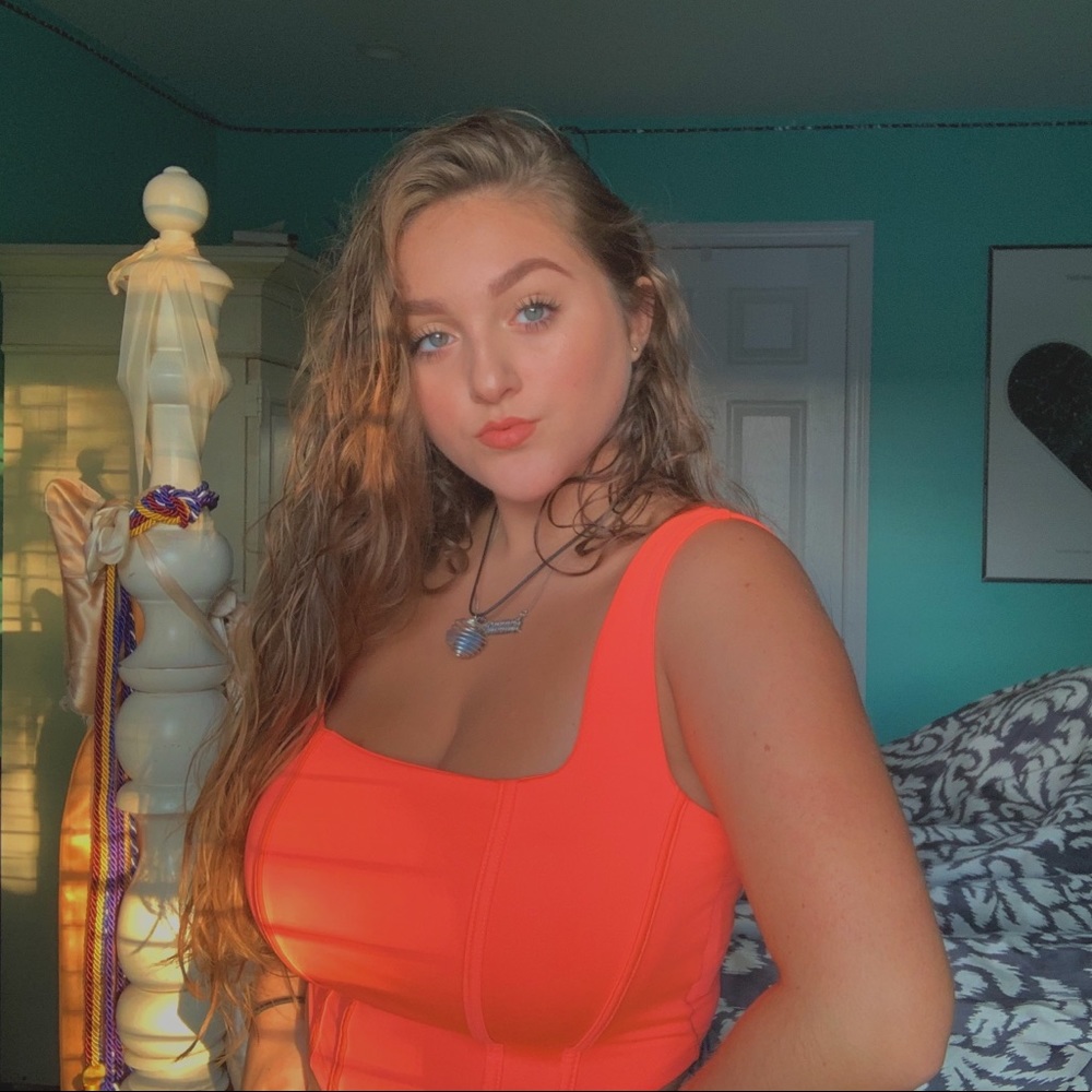 Meet your Posher, Savannah